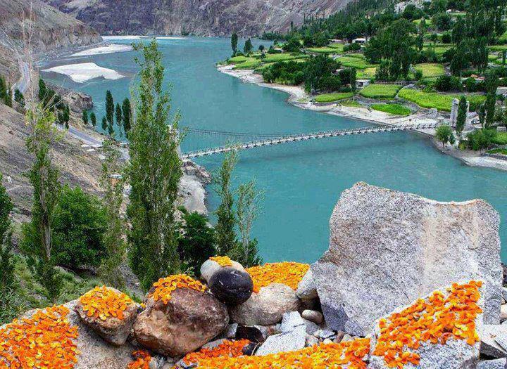 Hunza Valley River Paki Mag