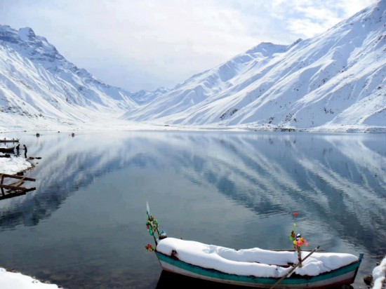 Frozen Lake Pakistan
