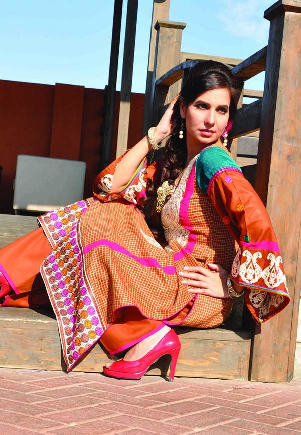 Rujhan Fabrics Lawn 5